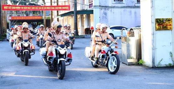 Công an Hà Tĩnh ra quân tổng kiểm soát phương tiện giao thông cơ giới đường bộ từ 15/5